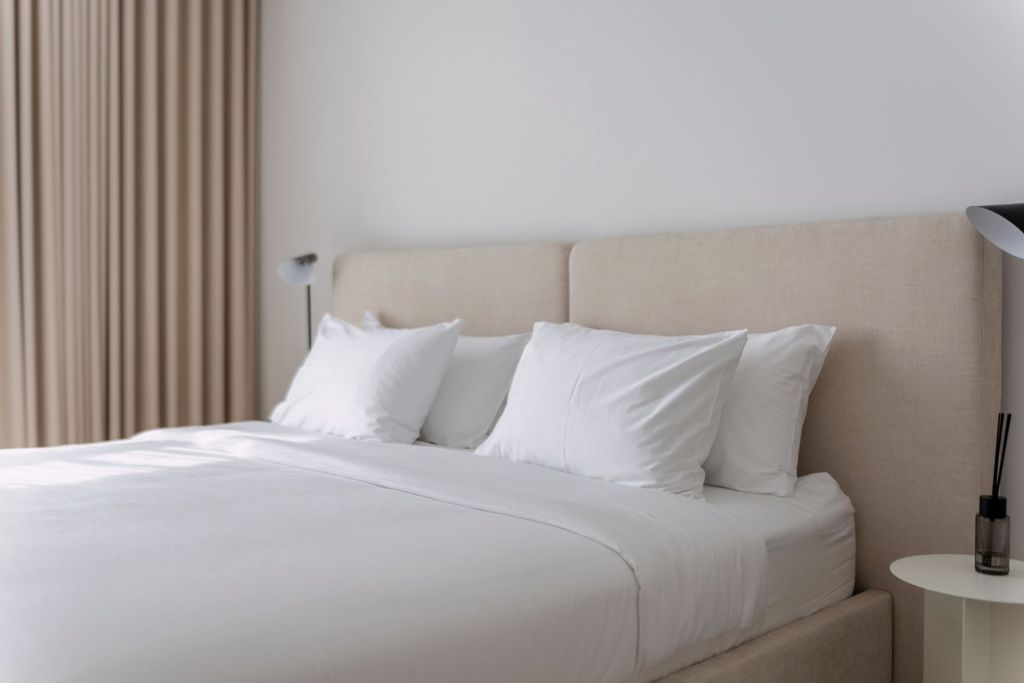Guest Room Ready Checklist — Hosting Made&nbsp;Simple